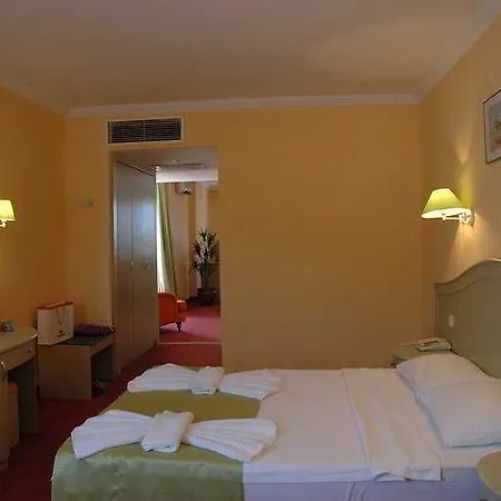 Hotel Litera İçmeler